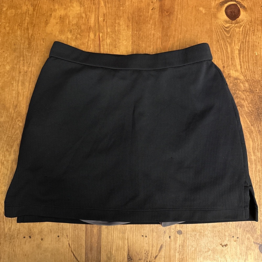 Under Armour Women's Skort Loose Black Size Small Built-In Compression
